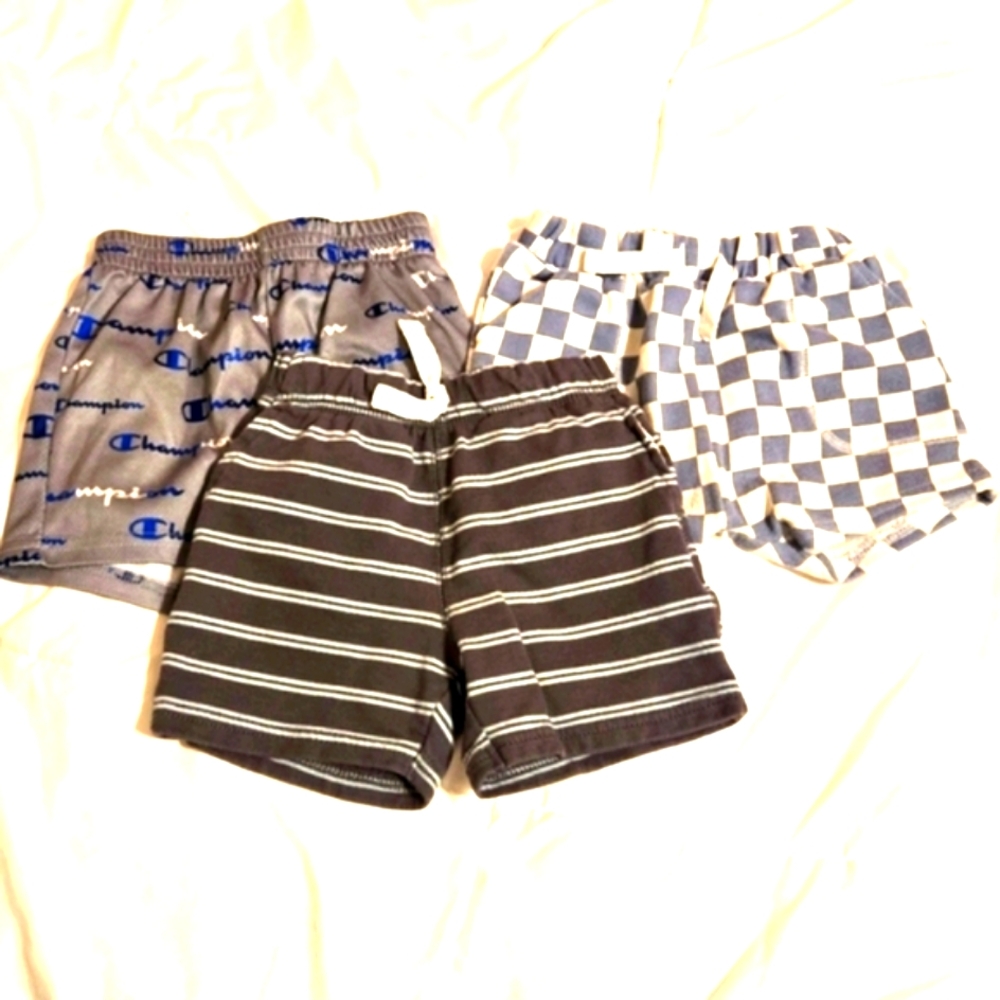 Boy's 18M Shorts Bundle 3pcs